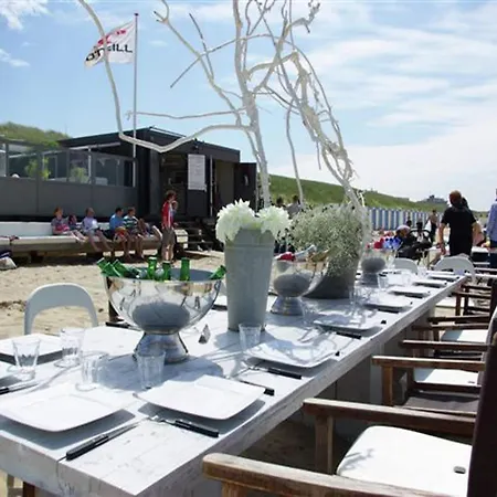 Cozy In With Terrace Ferienhaus Bergen