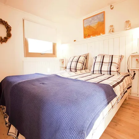 Ferienhaus Cozy In With Terrace