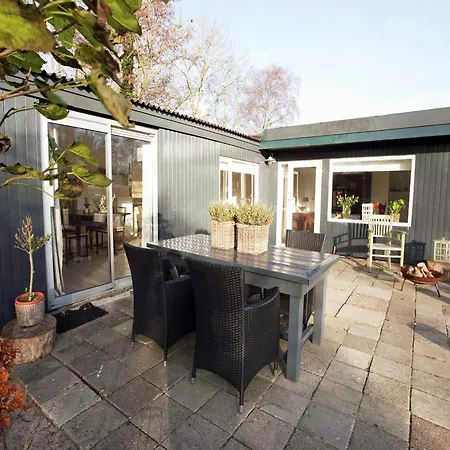 Holiday home Cozy Cottage In Bergen With Terrace